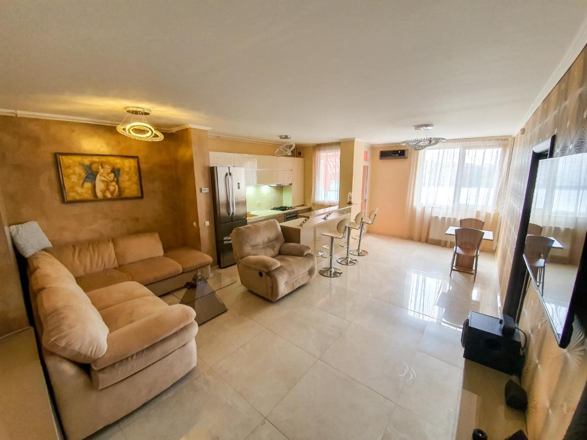 شقة أرادايا  في Royal Central Apartament المظهر الخارجي الصورة